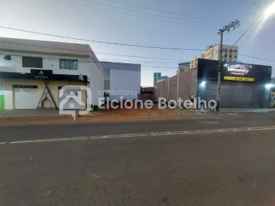 Lote/Terreno à venda, 266m² no Saraiva, Uberlândia