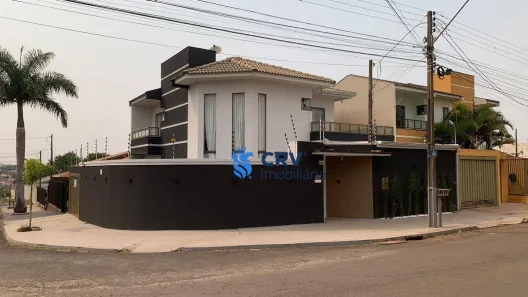Casa com 3 Quartos à venda, 220m² no Jardim Itália, Cambé