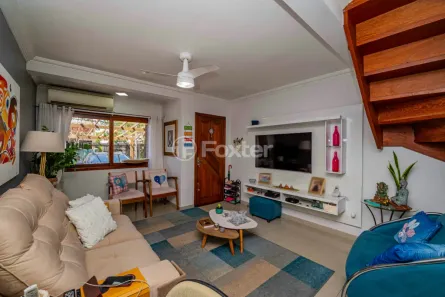 Casa com 2 Quartos à venda, 77m² no Guarujá, Porto Alegre
