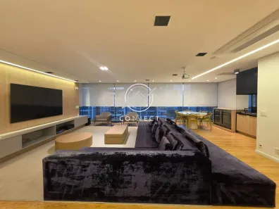 Apartamento com 3 Quartos para alugar, 197m² no Jardim das Acácias, São Paulo