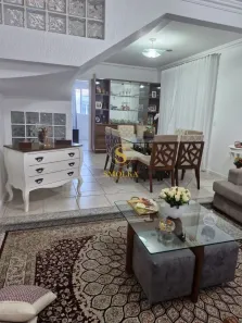 Casa com 3 Quartos à venda, 240m² no Santa Mônica, Florianópolis