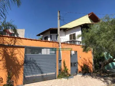 Casa com 2 Quartos à venda, 250m² no Piracangaguá, Taubaté