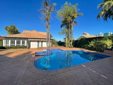 Casa com 5 Quartos à venda, 700m² no Bela Suiça, Londrina