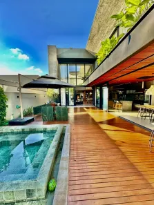 Casa de Condomínio com 4 Quartos à venda, 679m² no Zona 08, Maringá