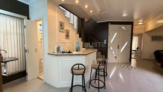 Sobrado com 4 Quartos à venda, 340m² no Jardim Paraíso, Botucatu