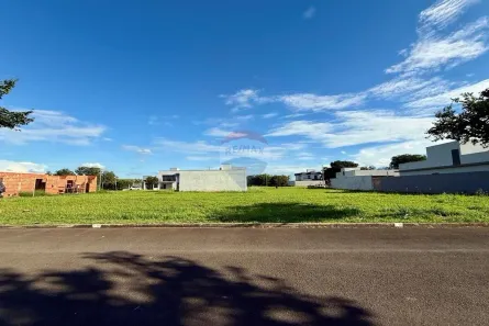 Lote/Terreno à venda, 300m² no Residencial Fazenda Pinheirinho, Rio das Pedras