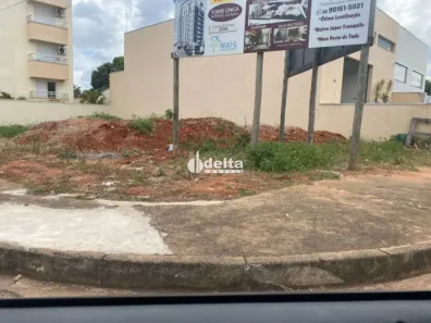 Lote/Terreno à venda, 298m² no Laranjeiras, Uberlândia