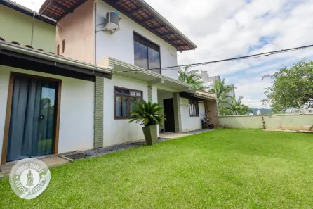 Casa com 3 Quartos à venda, 230m² no Velha, Blumenau