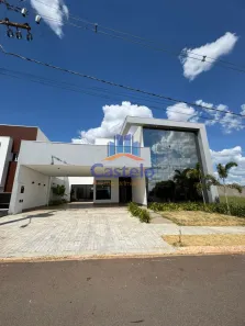 Casa com 3 Quartos à venda, 250m² no Zona VII, Umuarama