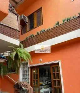 Sobrado com 3 Quartos à venda, 190m² no Conjunto Residencial Trinta e Um de Março, São José dos Campos
