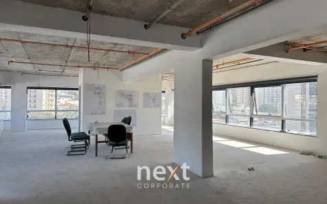 Sala Comercial com 5 Quartos para alugar, 86086087m² no Cambuí, Campinas