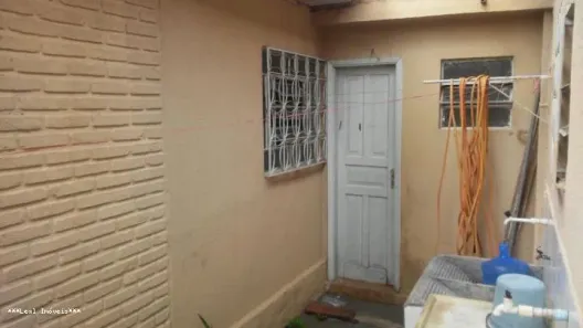 Casa com 3 Quartos à venda, 158m² no Vila Brasil, Presidente Prudente