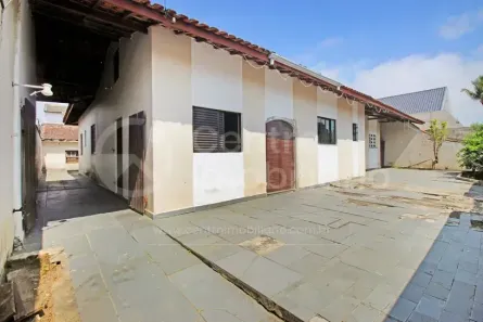 Casa com 5 Quartos à venda, 194m² no Jardim Tres Marias, Peruíbe