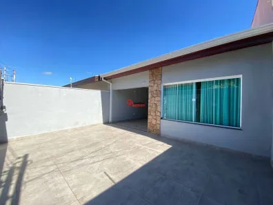 Casa com 3 Quartos para alugar, 147m² no Parque Novo Mundo, Americana