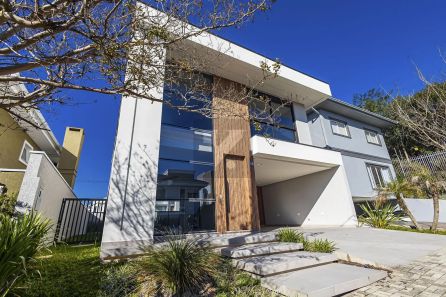 Casa de Condomínio com 3 Quartos à venda, 392m² no Butiatuvinha, Curitiba