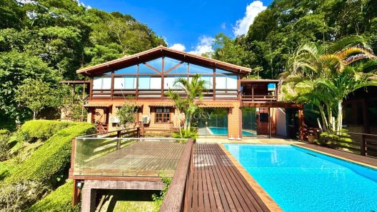 Casa com 4 Quartos à venda, 550m² no Itaipava, Petrópolis
