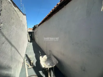 Casa com 4 Quartos à venda, 180m² no Conjunto Habitacional Alexandre Urbanas, Londrina
