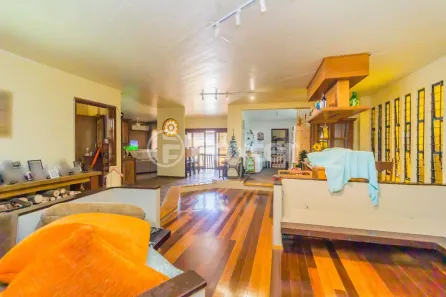 Casa com 3 Quartos à venda, 300m² no Nonoai, Porto Alegre