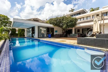 Casa de Condomínio com 5 Quartos para venda ou aluguel, 798m² no Alphaville, Santana de Parnaíba