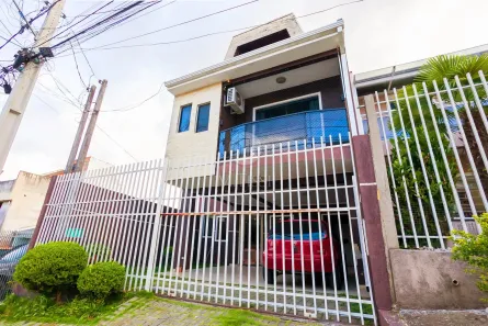 Casa de Condomínio com 3 Quartos à venda, 201m² no Xaxim, Curitiba