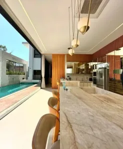 Casa de Condomínio com 4 Quartos à venda, 484m² no Jardins Madri, Goiânia