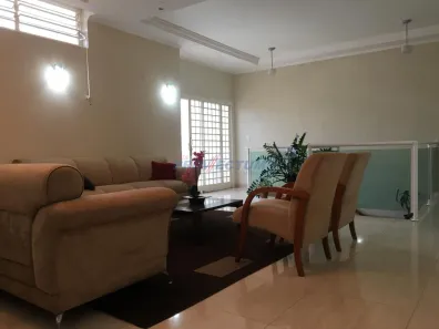 Sobrado com 3 Quartos à venda, 204m² no Jardim Chapadão, Campinas