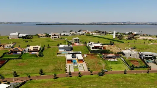 Lote/Terreno à venda, 10m² no Paranagi, Sertaneja