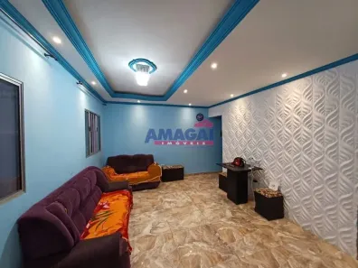 Sobrado com 4 Quartos à venda, 230m² no Parque dos Príncipes, Jacareí