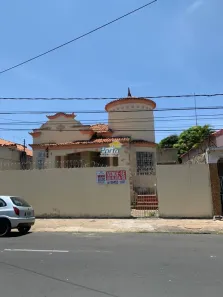 Casa com 3 Quartos para alugar, 138m² no Centro, Teresina