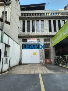Galpão/Depósito/Armazém para alugar, 240m² no Vila Carrão, São Paulo
