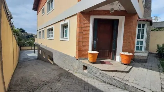 Sobrado com 3 Quartos à venda, 180m² no Jardim Peri Peri, São Paulo