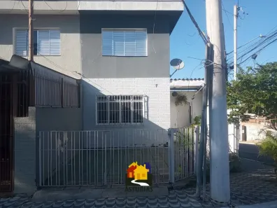 Sobrado com 2 Quartos para alugar, 70m² no Vila Araguaia, São Paulo