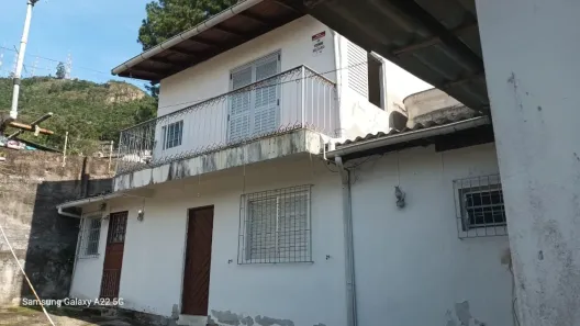 Casa com 2 Quartos à venda, 110m² no Trindade, Florianópolis