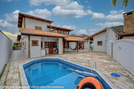 Casa com 4 Quartos à venda, 324m² no Barrio Flórida, Peruíbe