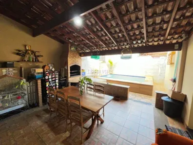 Casa com 3 Quartos à venda, 137m² no Vila Militar, Uberaba