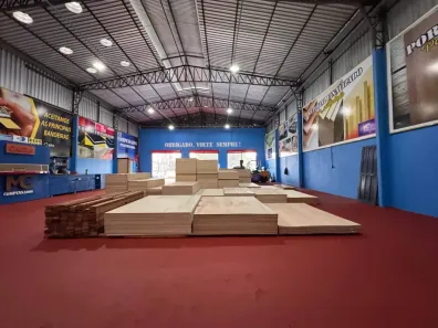 Prédio Comercial para alugar, 625m² no Novo Aleixo, Manaus