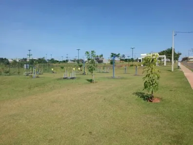 Lote/Terreno à venda, 305m² no Condomínio Damha Fit I, Ipiguá