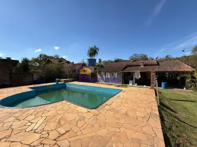 Fazenda/Sítio com 3 Quartos à venda, 1580m² no Curral, Ibiúna