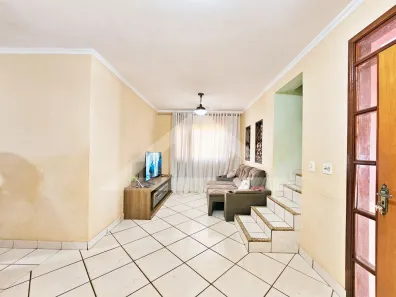 Sobrado com 4 Quartos à venda, 219m² no Valentina Figueiredo, Ribeirão Preto