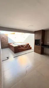 Casa com 3 Quartos à venda, 200m² no Jardim Patrícia, Uberlândia