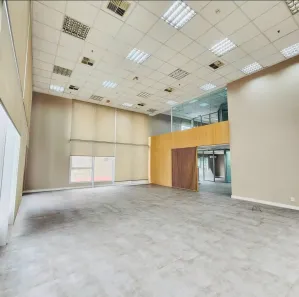 Sala Comercial para alugar, 250m² no Vila Nova Conceição, São Paulo