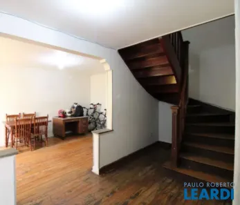 Casa com 3 Quartos à venda, 210m² no Água Branca, São Paulo