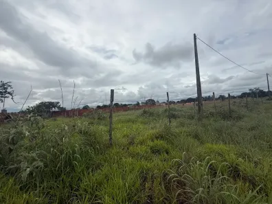 Lote/Terreno à venda, 300m² no Brazlândia, Brasília