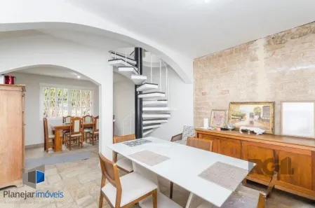Casa com 4 Quartos à venda, 551m² no Três Figueiras, Porto Alegre