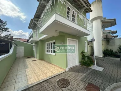 Casa com 3 Quartos à venda, 70m² no Costazul, Rio das Ostras