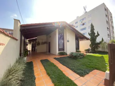 Casa com 3 Quartos à venda, 177m² no Bucarein, Joinville