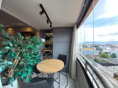 Apartamento com 3 Quartos para alugar, 122m² no Balneário, Florianópolis