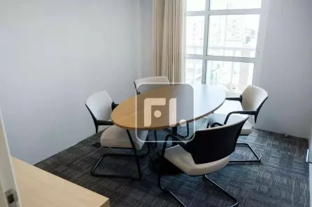 Sala Comercial para alugar, 231m² no Vila Cordeiro, São Paulo