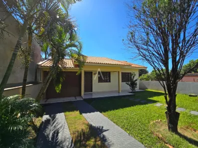 Casa com 3 Quartos para alugar, 120m² no Jardim Gisela, Toledo