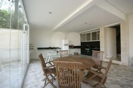 Sobrado com 4 Quartos à venda, 1400m² no Pacaembu, São Paulo